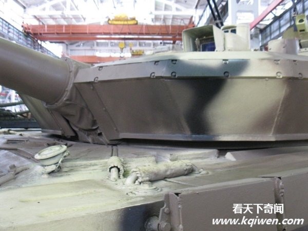 最新改型坦克新炮塔